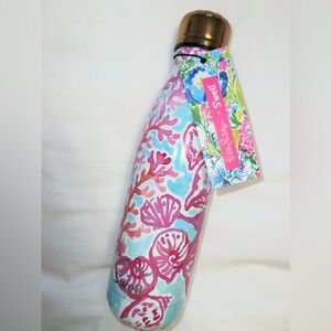 Lilly Pulitzer x Swell bottle